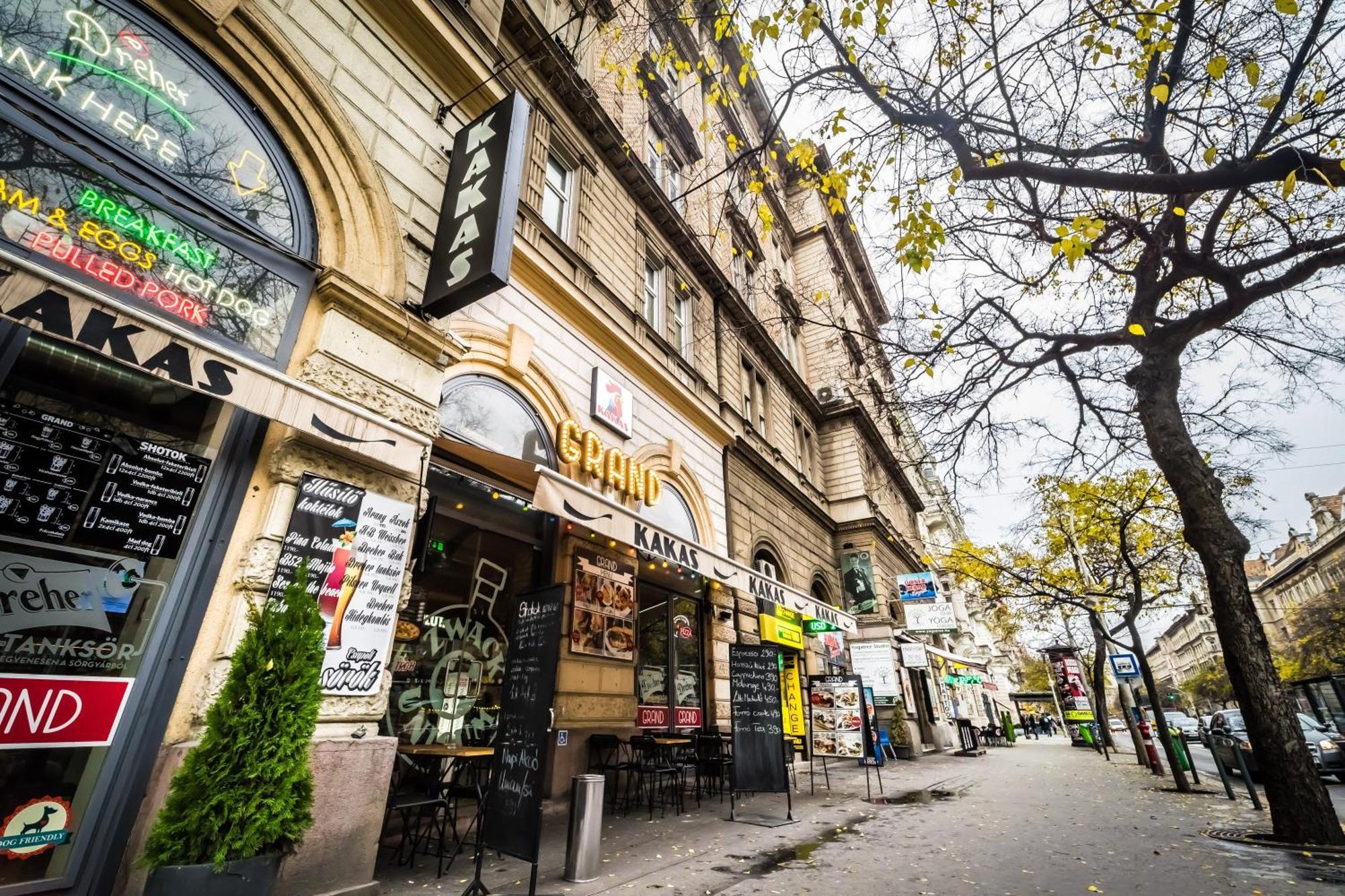 Little Americas Kiraly Street Apartments Budapest Exteriör bild